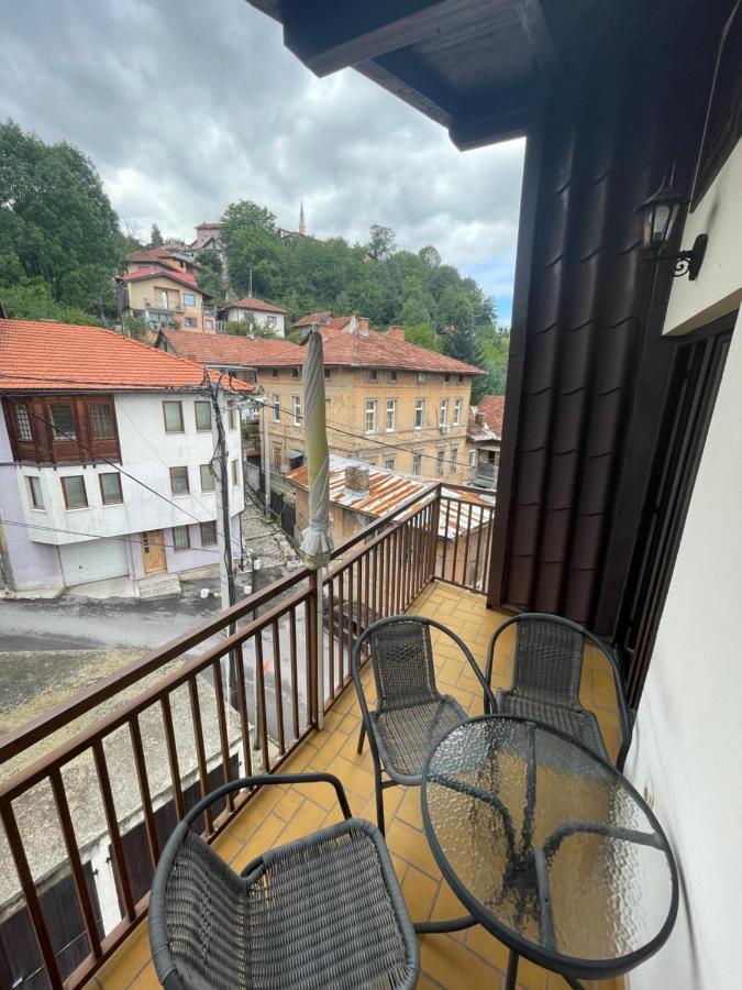 Casa Gialla Free Parking Sarajevo Exterior foto